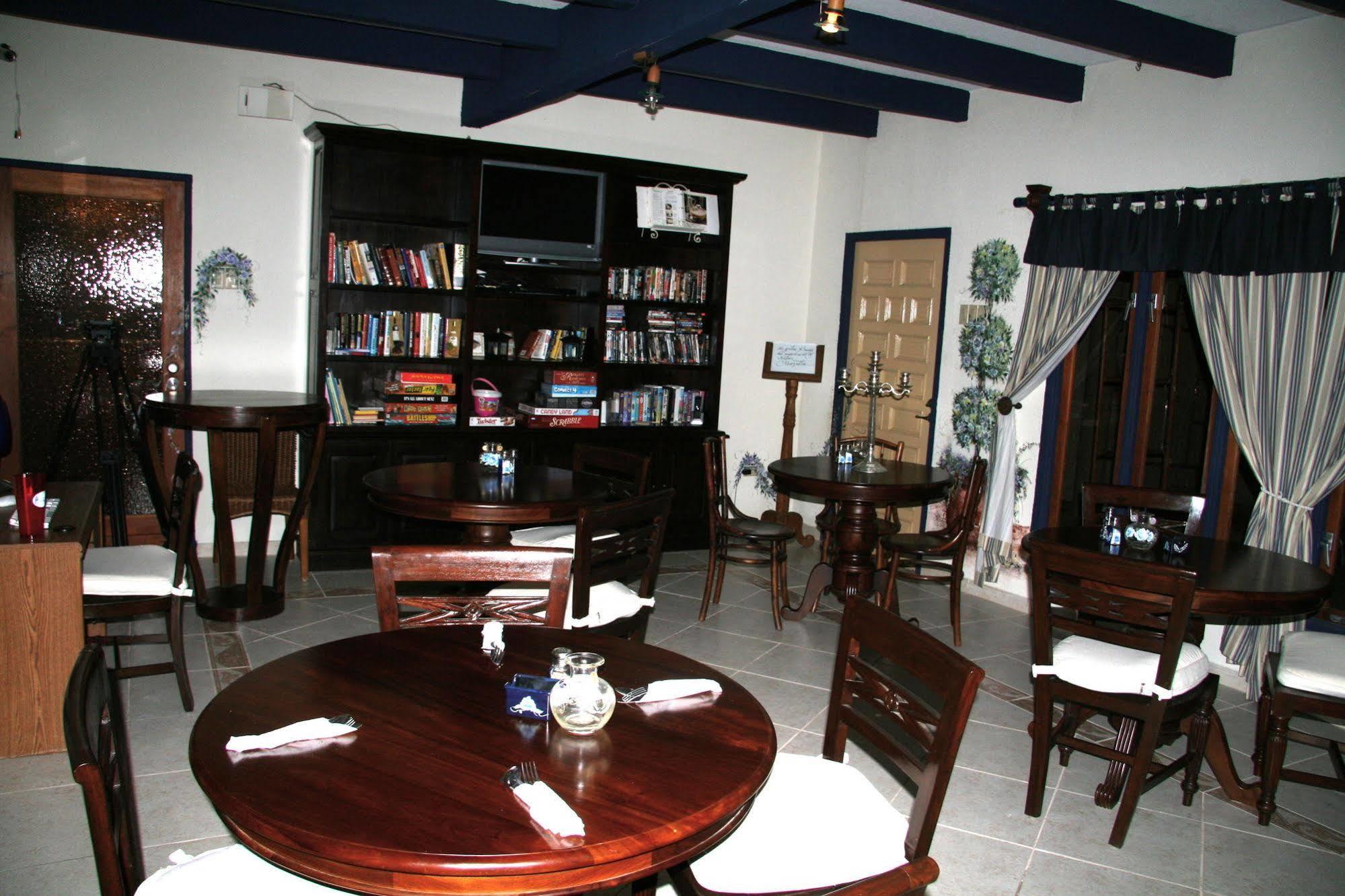 Club Arias Bed & Breakfast Savaneta Exterior foto